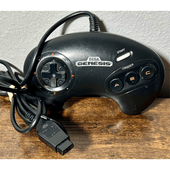 Vintage Sega Genesis OEM Controller 3 Button Authentic Black Model 1650 Tested - Picture 1 of 7